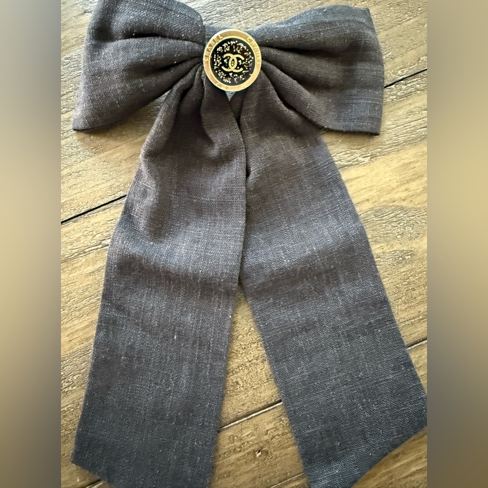 Chanel vintage button black linen hair bow Chanel stamped authentic